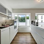 Prora - Ferienwohnung Mit Balkon Und Waschmaschine - Oceanview * Binz